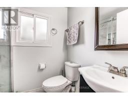 44 - 300 SANDRINGHAM CRESCENT - 7