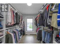 107 OPTIMIST DRIVE - 36