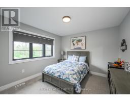 107 OPTIMIST DRIVE - 41