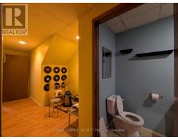 42 WELLINGTON STREET N - 11