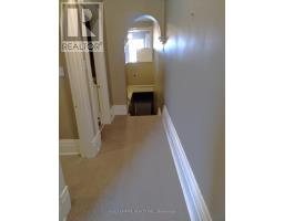 42 WELLINGTON STREET N - 17