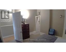 42 WELLINGTON STREET N - 18