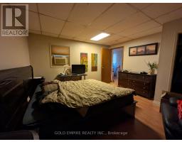 42 WELLINGTON STREET N - 7