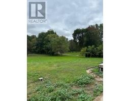 612 TRILLIUM DRIVE - 40