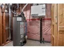 647 BLACKACRES BOULEVARD - 33