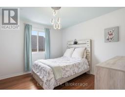 582 HARRIS CIRCLE - 17