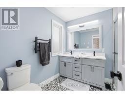 582 HARRIS CIRCLE - 25