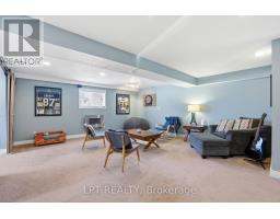 582 HARRIS CIRCLE - 27