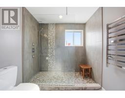 582 HARRIS CIRCLE - 33