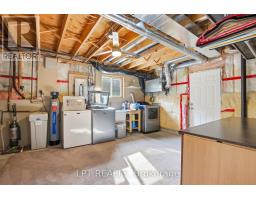 582 HARRIS CIRCLE - 34