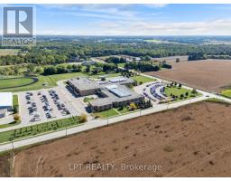 582 HARRIS CIRCLE - 47