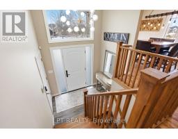 582 HARRIS CIRCLE - 6