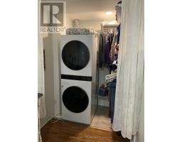 204 - 275 QUEENS AVENUE - 11