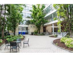 204 - 275 QUEENS AVENUE - 24