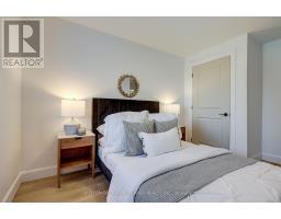 35 ROSTHERNE CRESCENT - 22