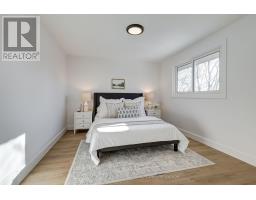 35 ROSTHERNE CRESCENT - 23