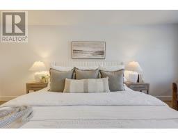 35 ROSTHERNE CRESCENT - 28