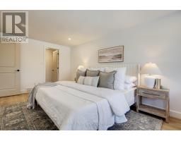 35 ROSTHERNE CRESCENT - 30