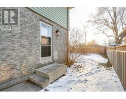 35 ROSTHERNE CRESCENT - 39