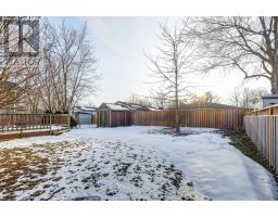 35 ROSTHERNE CRESCENT - 40