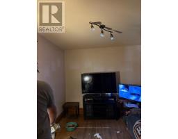 19 ELYSIAN STREET W - 6