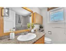 30 SLOANE CRESCENT - 17