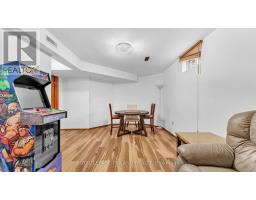 30 SLOANE CRESCENT - 26