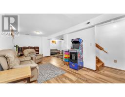 30 SLOANE CRESCENT - 27