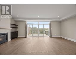 2 - 555 SUNNINGDALE ROAD E - 17