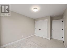 2 - 555 SUNNINGDALE ROAD E - 32