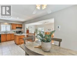 39 BELLROCK CRESCENT - 18