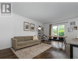 3 - 30 FLAMINGO DRIVE - 18