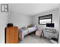 484 FERNDALE AVENUE - 13