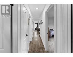 484 FERNDALE AVENUE - 19