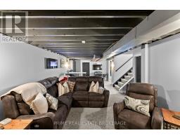 484 FERNDALE AVENUE - 26