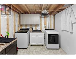 484 FERNDALE AVENUE - 30