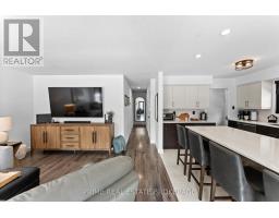 484 FERNDALE AVENUE - 6
