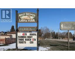 21 - 601 LIONS PARK DRIVE - 24