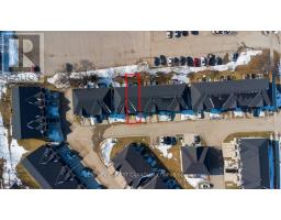 21 - 601 LIONS PARK DRIVE - 29