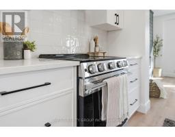 22 - 355 SANDRINGHAM CRESCENT - 12