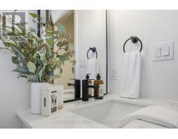 22 - 355 SANDRINGHAM CRESCENT - 32