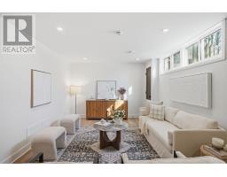 22 - 355 SANDRINGHAM CRESCENT - 33