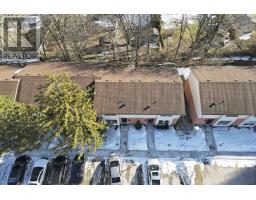 22 - 355 SANDRINGHAM CRESCENT - 40