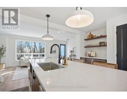 22 - 355 SANDRINGHAM CRESCENT - 9