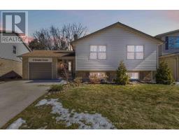 11 GREENBRIER CRESCENT - 1