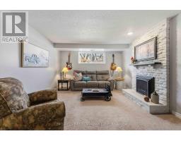 11 GREENBRIER CRESCENT - 21