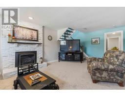 11 GREENBRIER CRESCENT - 22