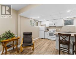 11 GREENBRIER CRESCENT - 25