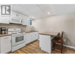 11 GREENBRIER CRESCENT - 26