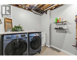 11 GREENBRIER CRESCENT - 27